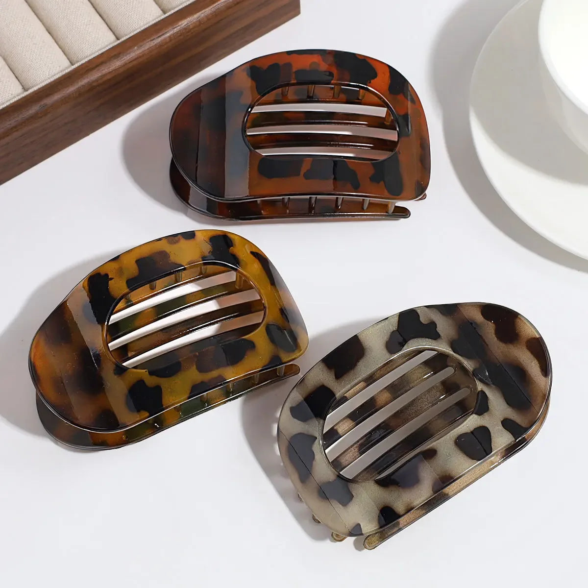 Flat Curved Claw Clip for Women Acrylic Thick Hair